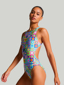 Damski kostium treningowy PINUP 558PF - Pop squares